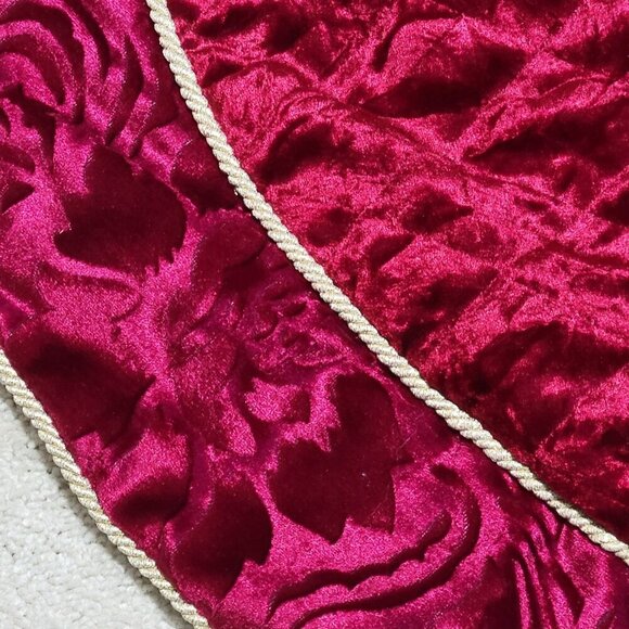 Christmas Tree Skirt Quilted Burgundy Velvet 48" Vintage Gold Cord - Picture 3 of 3